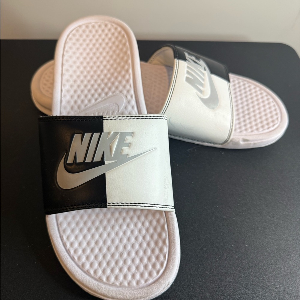 Men’s Nike Dual-Tone Slide Sandals